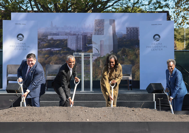 The-Obamas-with-Governor-J.B.-Pritzker-and-Chicago-Mayor-Lori-Lightfoot- (1)