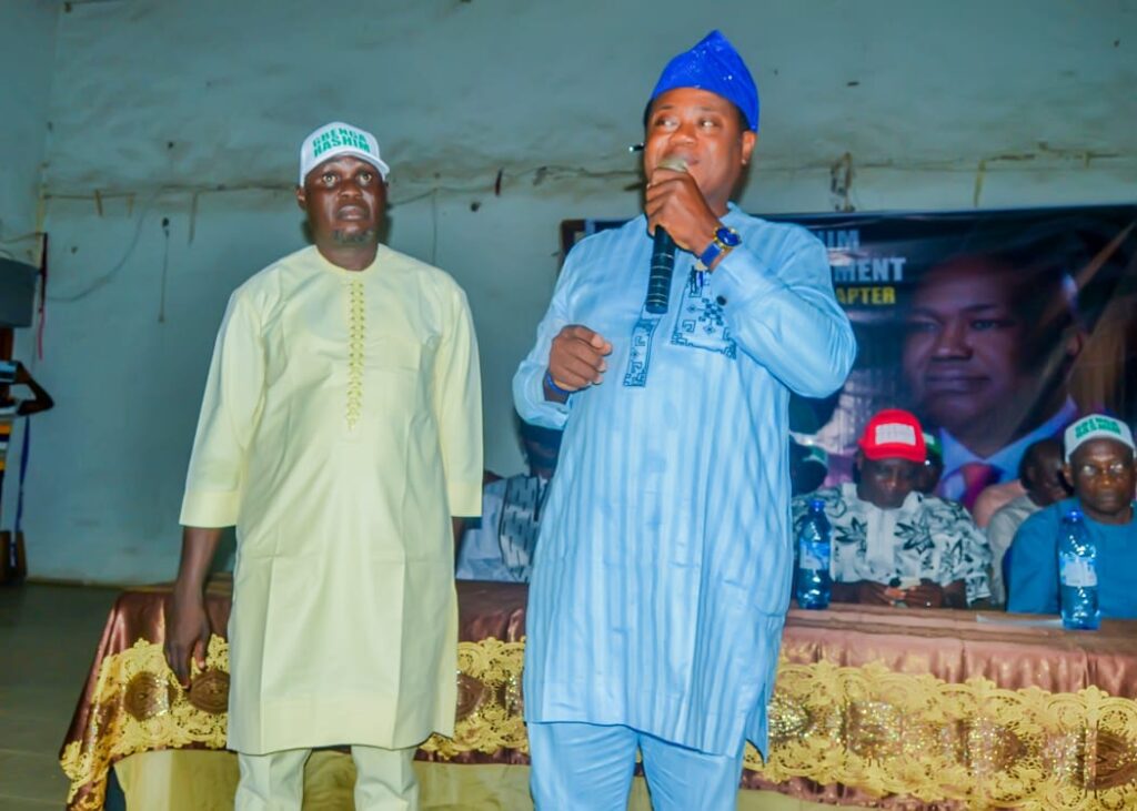 16ea9d5e-c880-41c9-84a7-01083e39512e