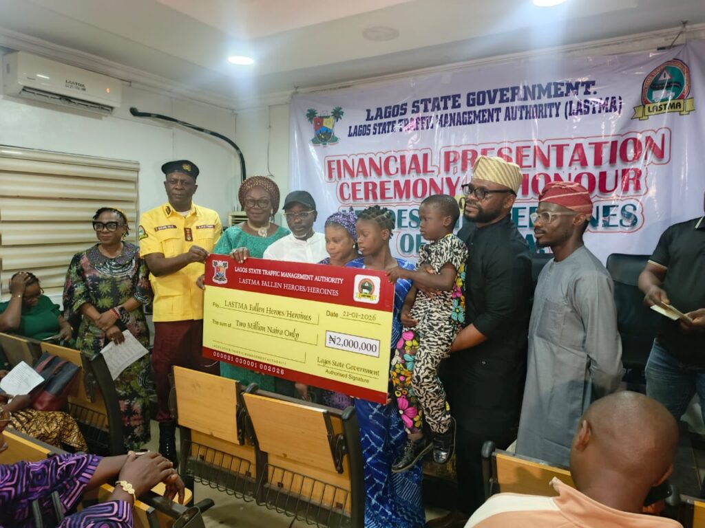 b56f1fec-6d4b-41ec-8f23-1cdb7d511f7d