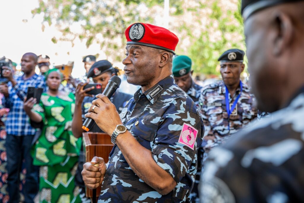 fb09a11a-2897-41b2-b674-da20e5f7d43a